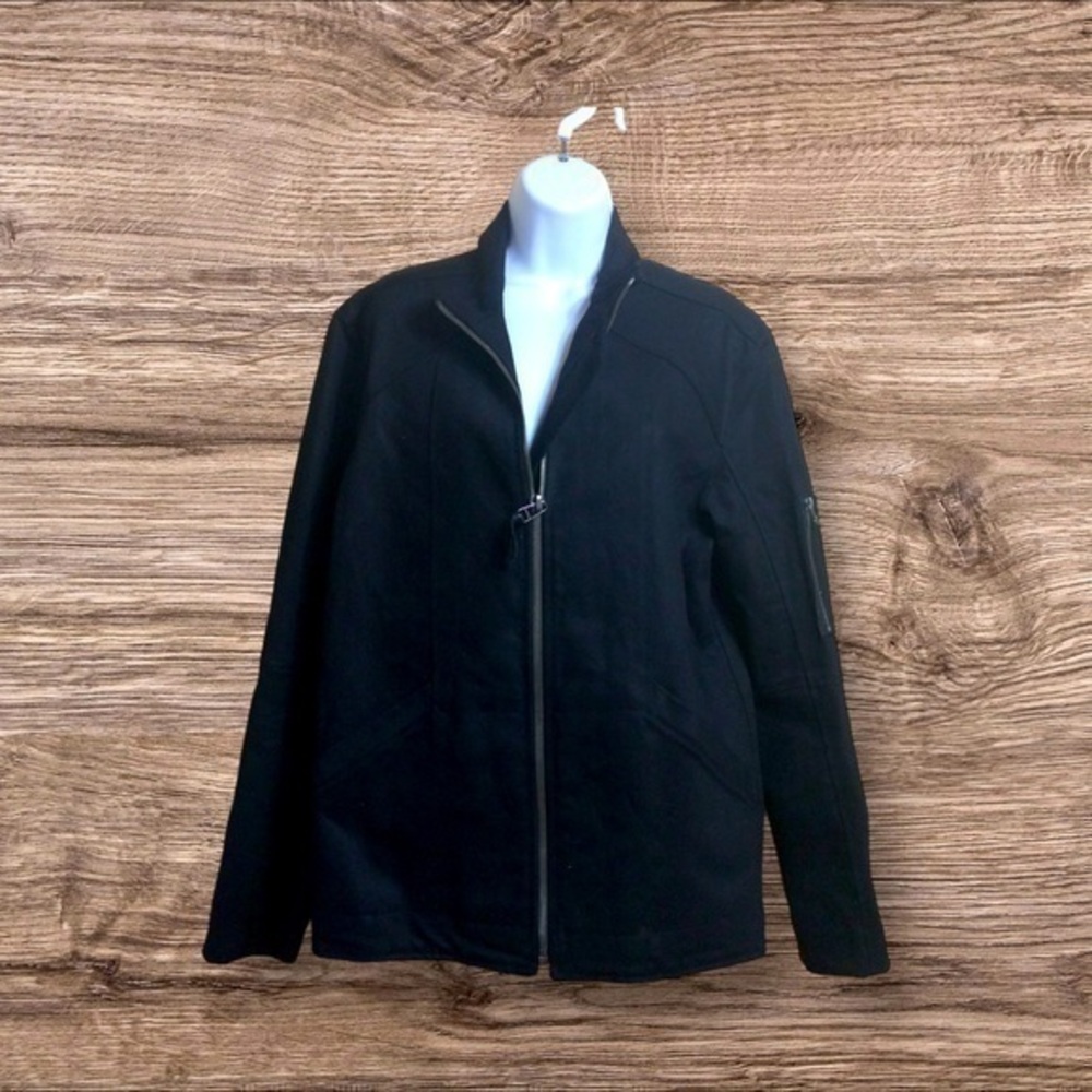 NWT Field Scout XL 100% cotton denim jacket. Black.